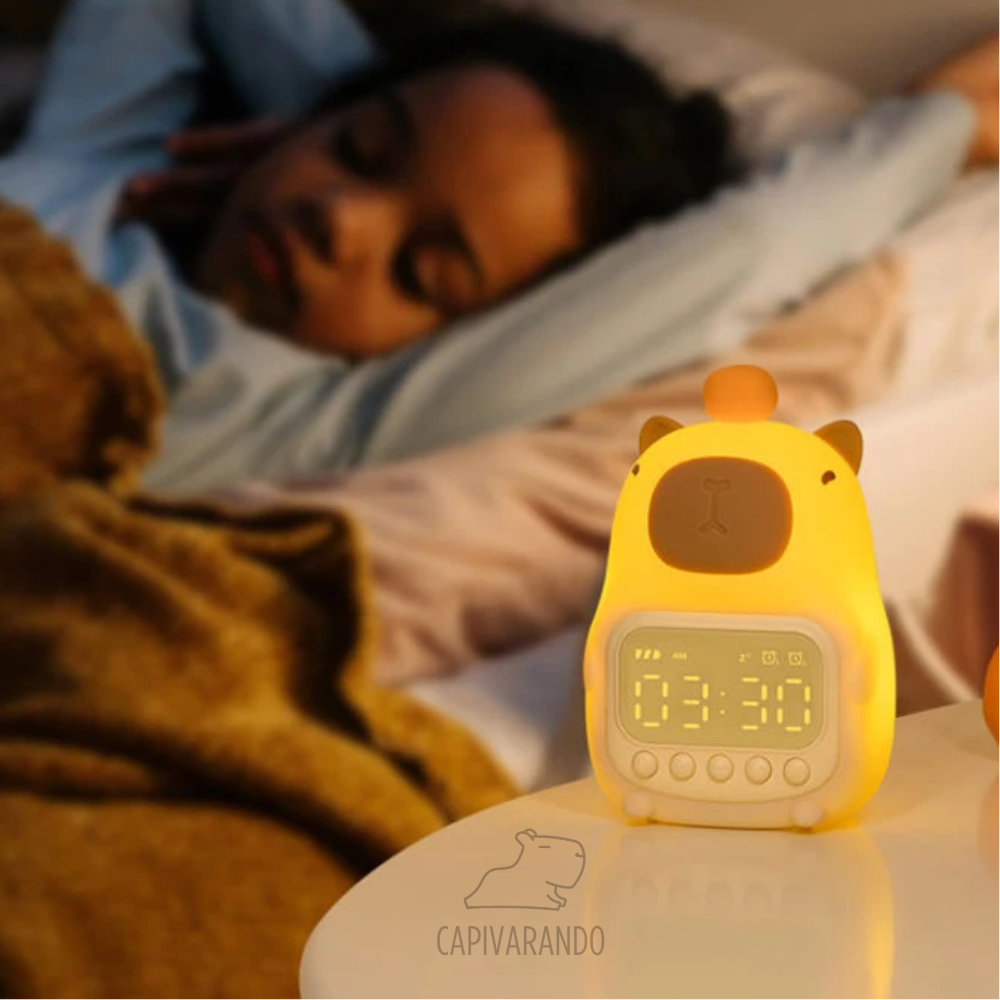 Luminária Relógio com Despertador - Capivarando®